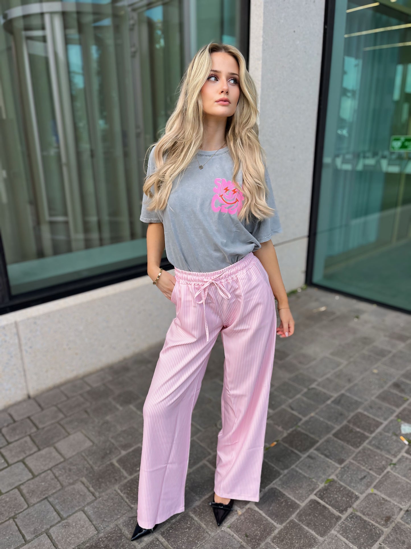 Striped pants pink